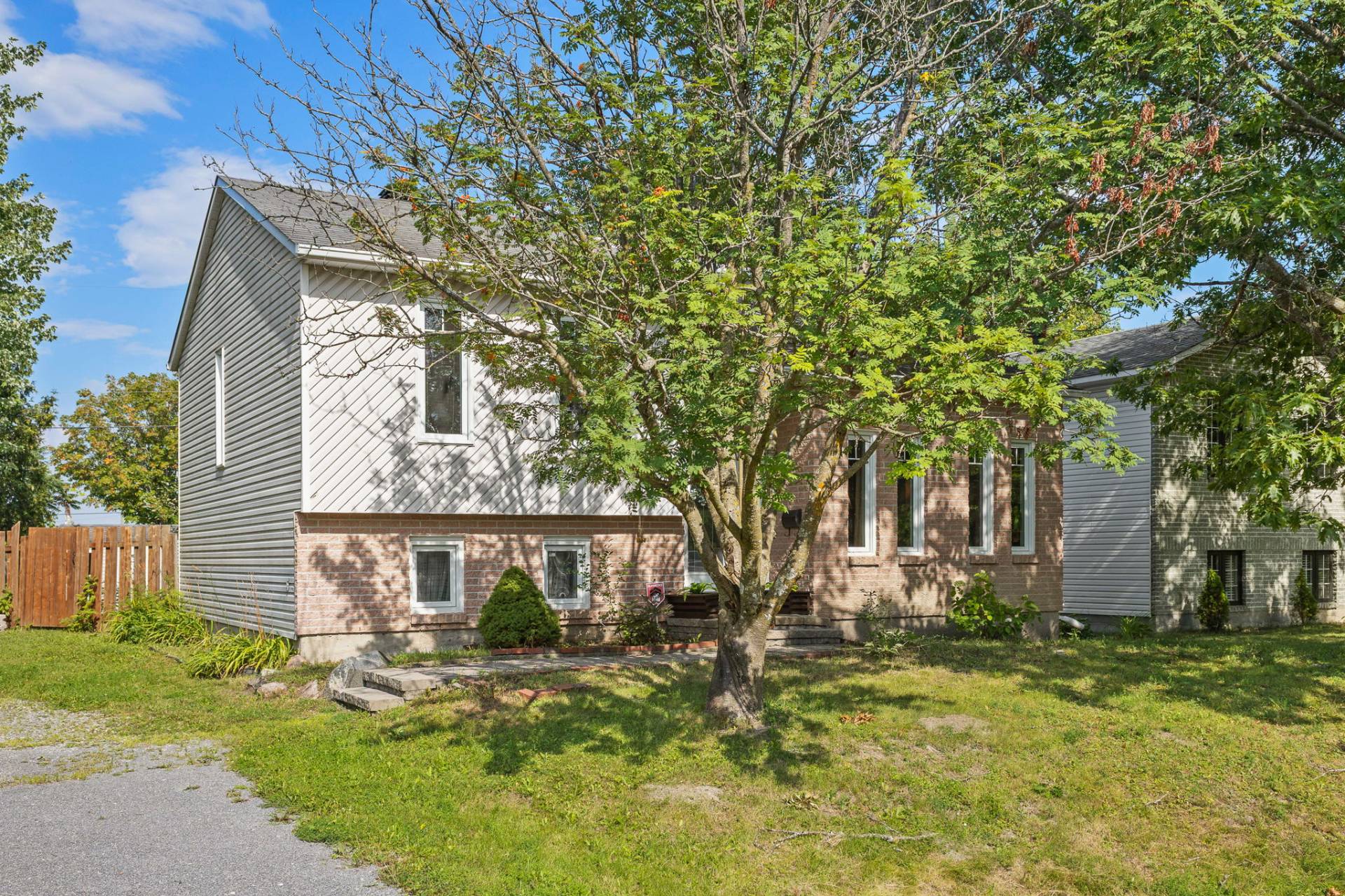 498 Rue de la Blanche