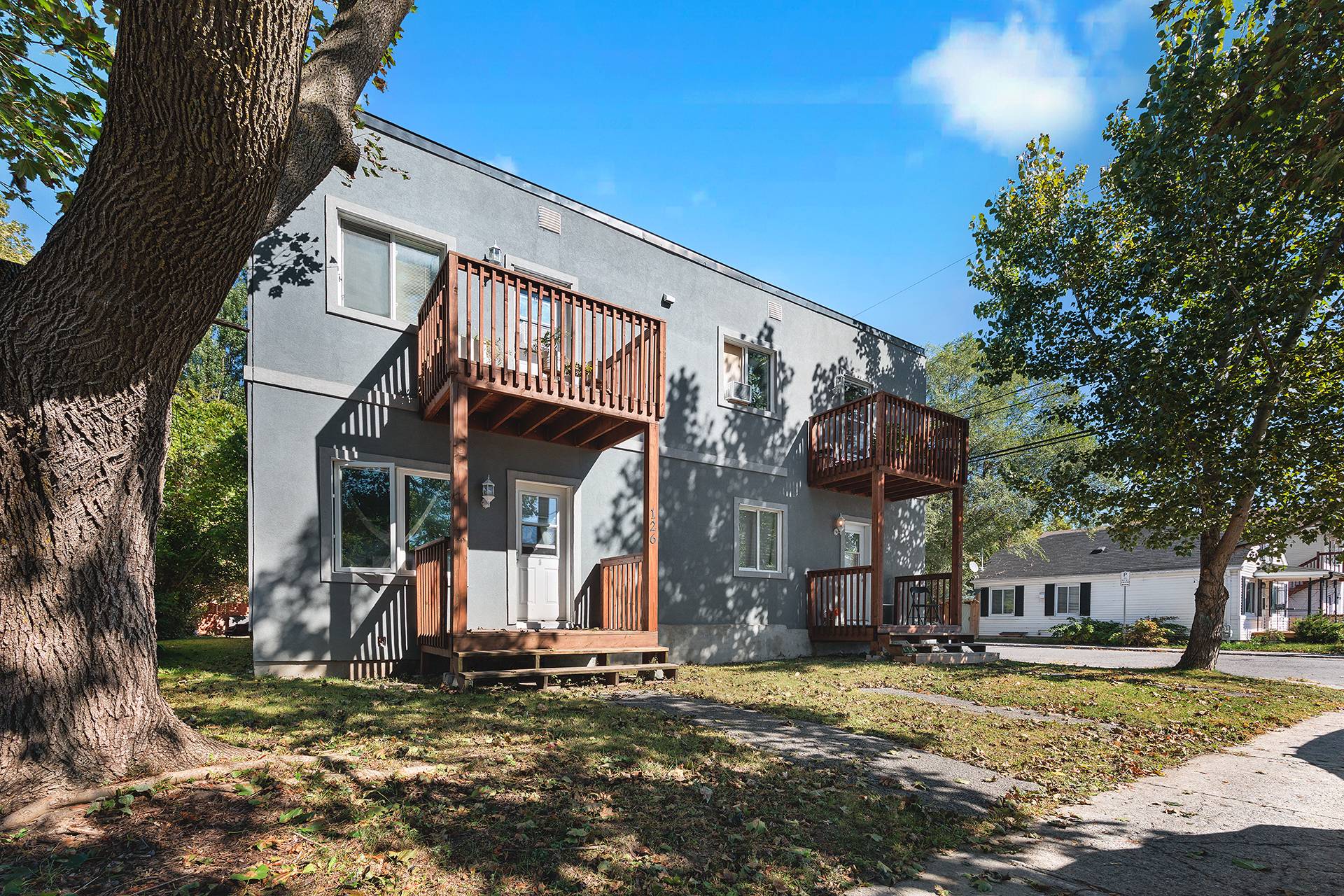 126 Rue Sherbrooke