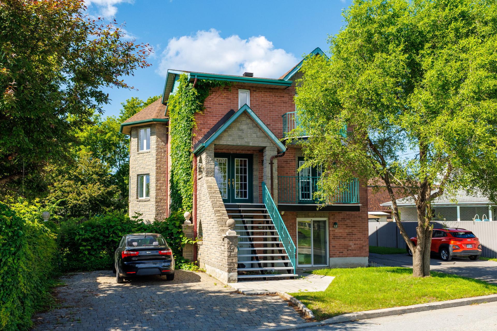 301 à 305 Rue Raymond